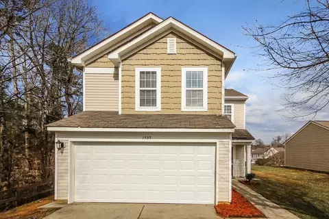 1509 Tirano Ct, Charlotte, NC 28216