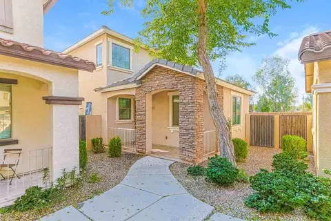 3809 E Santa Fe Ln, Gilbert, AZ 85297