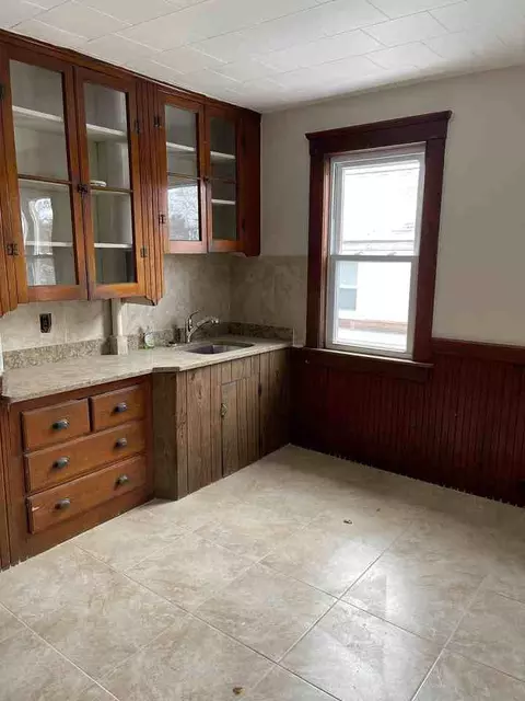 7 West St # 1L, Dudley, MA 01571