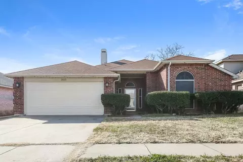 2613 Clovermeadow Dr, Fort Worth, TX 76123