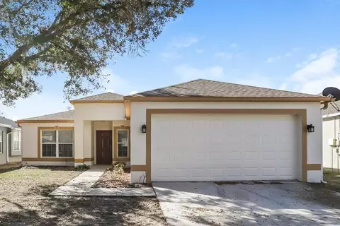 4715 Little Denise Ct, Valrico, FL 33594