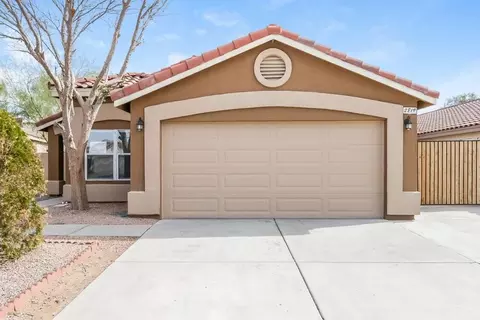 2819 S Channing Cir, Mesa, AZ 85212