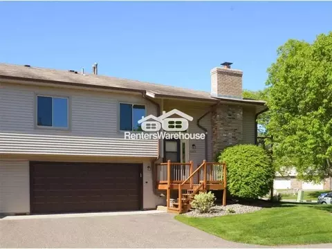 2323 Amberwood Dr, Woodbury, MN 55125