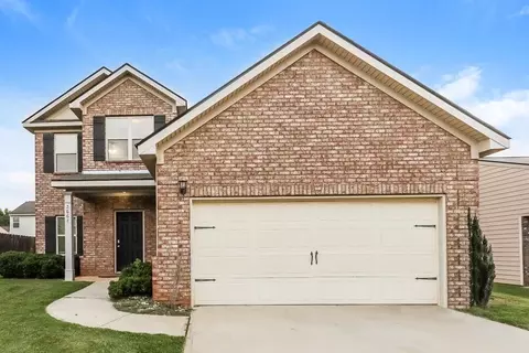 2664 Calvary Dr, Hampton, GA 30228