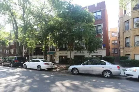 837 W Wolfram St #207, Chicago, IL 60657