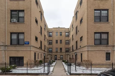 2840 N Orchard St #1, Chicago, IL 60657
