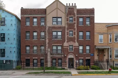 2834 W Palmer St #103, Chicago, IL 60647
