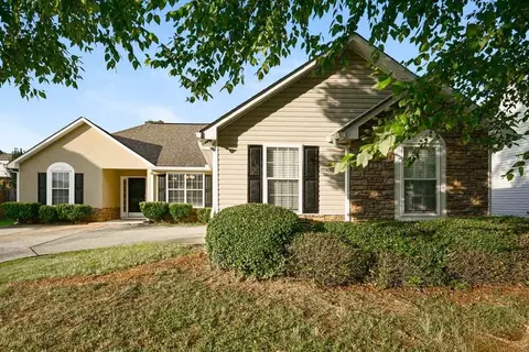 1025 Borrington Ln, Stockbridge, GA 30281