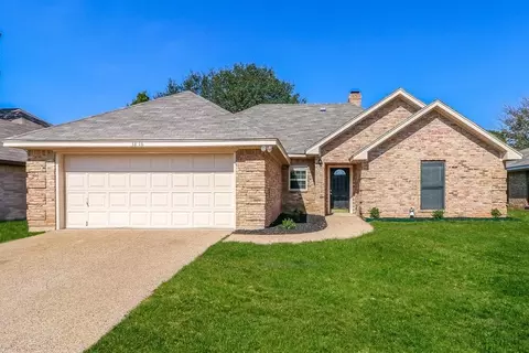3816 Ashley Ln, Fort Worth, TX 76123