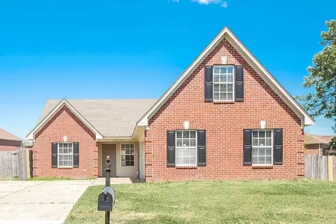 10734 Ridgefield Dr, Olive Branch, MS 38654
