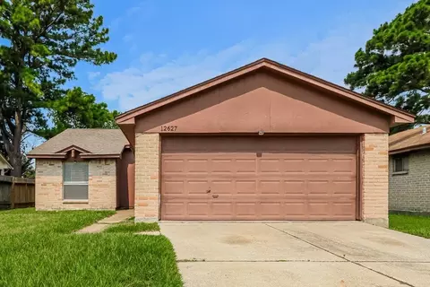 12627 Day Hollow Ln, Houston, TX 77070