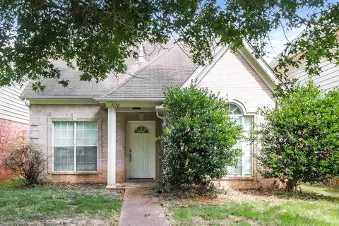 1170 Whitten Rd, Memphis, TN 38134