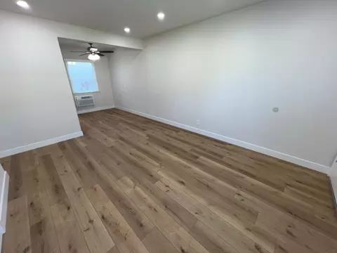 325 Elmwood Ave, Burbank, CA 91502 photo 11
