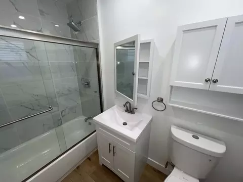 325 Elmwood Ave, Burbank, CA 91502 photo 16