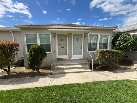 325 Elmwood Ave, Burbank, CA 91502 photo 2