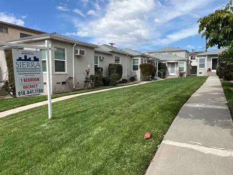325 Elmwood Ave, Burbank, CA 91502