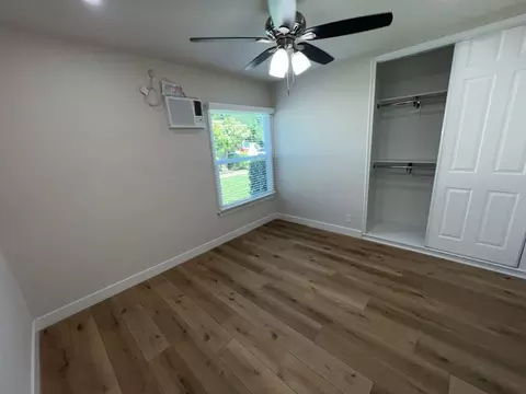 325 Elmwood Ave, Burbank, CA 91502 photo 21
