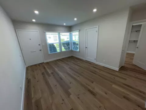 325 Elmwood Ave, Burbank, CA 91502 photo 7