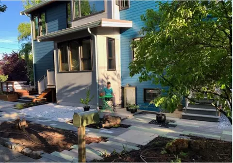 4033 Eastern Ave N, Seattle, WA 98103