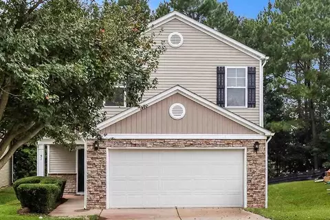 51 Valleyfield Dr, Clayton, NC 27527