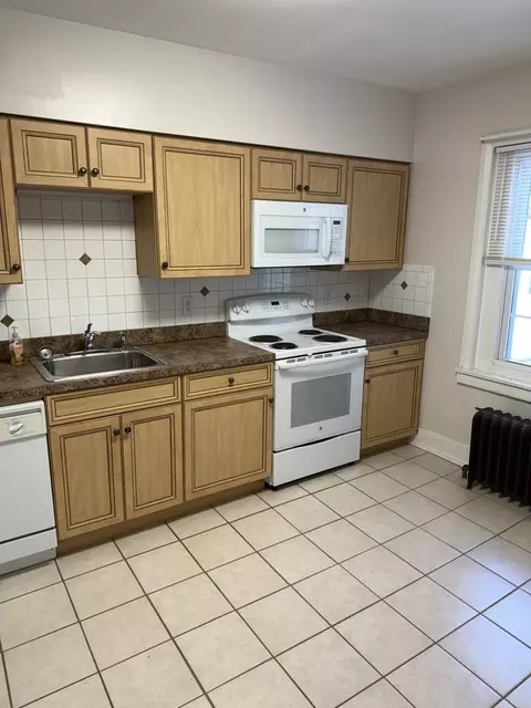 49 E High St #1, Pottstown, PA 19464