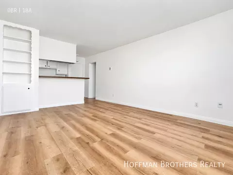 1722 Winona Blvd #210, Los Angeles, CA 90027