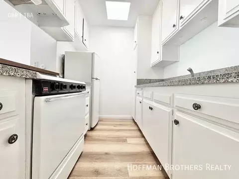 1722 Winona Blvd #310A, Los Angeles, CA 90027
