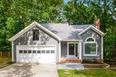 310 Berwick Ct, Wake Forest, NC 27587