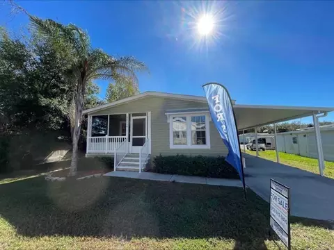 36116 Plum Ave, Grand Island, FL 32735