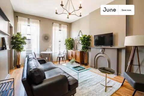336 W 46th St #4f, New York, NY 10036