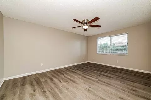 643 Pine Forest Dr, Brandon, FL 33511 photo 8