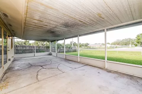 643 Pine Forest Dr, Brandon, FL 33511 photo 7