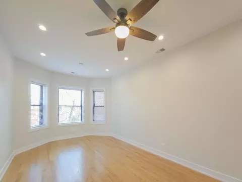 3818 N Sheffield Ave, Chicago, IL 60613