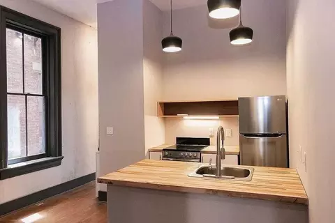 207 W Mcmicken Ave, Cincinnati, OH 45214