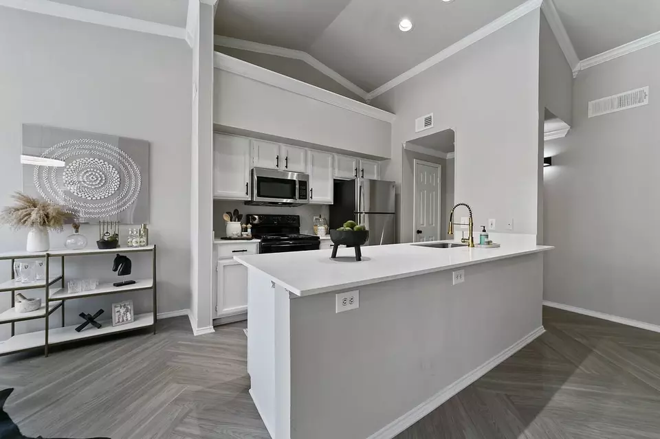 801 Legacy Dr, Plano, TX 75023 photo 2