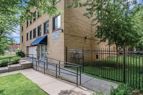 1111 S 7th St, Minneapolis, MN 55415