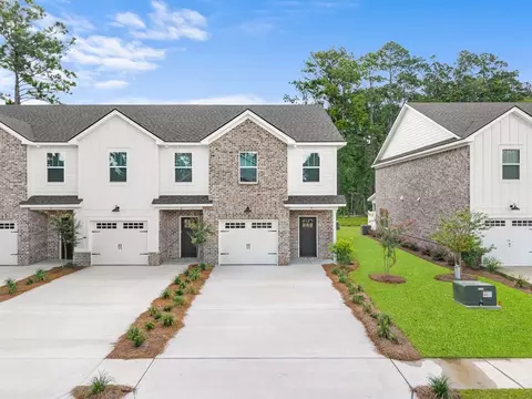 2589 Harris Trail Rd, Richmond Hill, GA 31324