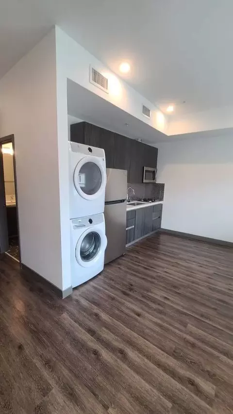 7036 La Tijera Blvd, Los Angeles, CA 90045