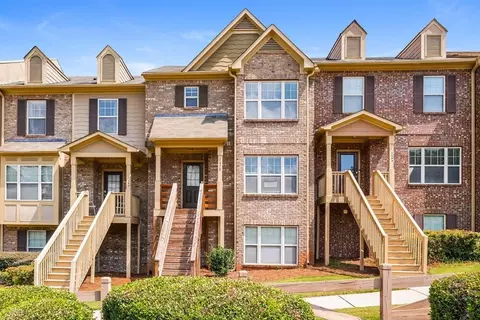 2279 Baywood Tree Ln, Snellville, GA 30078