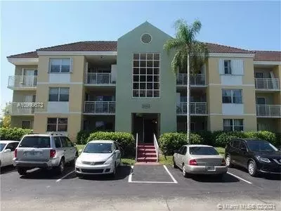 8540 SW 212th St #101, Cutler Bay, FL 33189