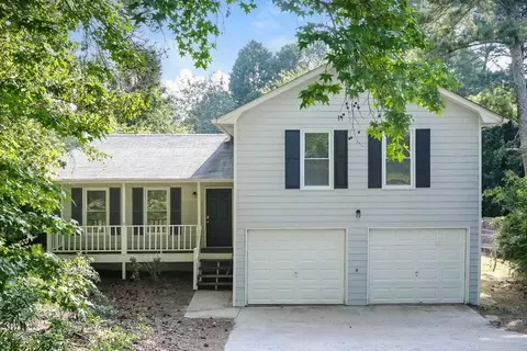 460 Bay Lake Pass, Lawrenceville, GA 30046