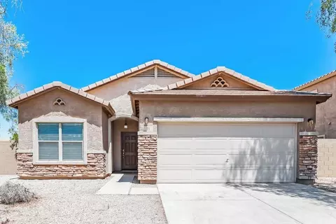 18 W Saddle Way, San Tan Valley, AZ 85143