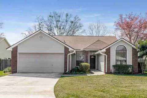 8928 Snow Hill Ln, Jacksonville, FL 32221