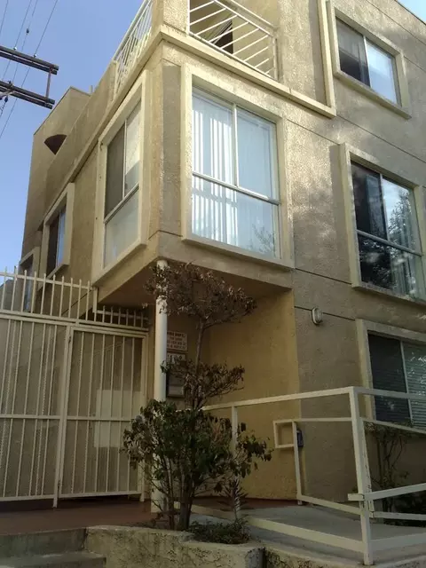 108 W Maple St #23, Glendale, CA 91204