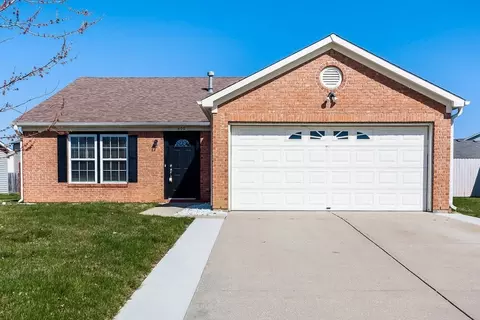 600 Streamside Dr, Greenfield, IN 46140