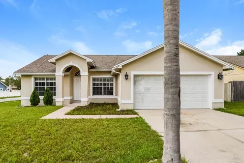 371 Snowshoe Ct, Orlando, FL 32835