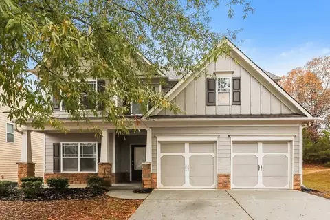 2390 Village Green Dr, Fairburn, GA 30213