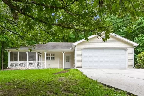 85 Lakeside Dr, Covington, GA 30016