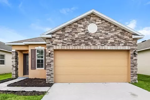 2270 Canyon Breeze Ave, Kissimmee, FL 34746