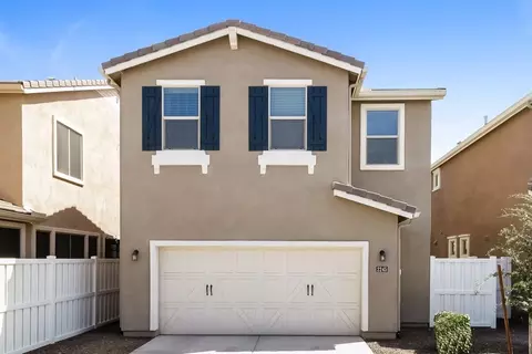 2245 S Osborn Ln, Gilbert, AZ 85295